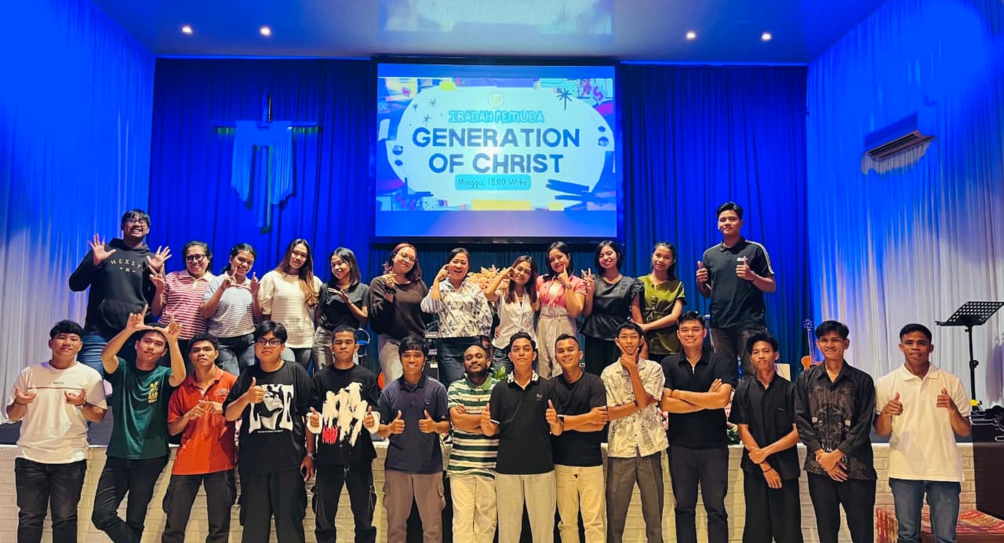 Pemuda GOC dalam Ibadah Pemuda Generation of Christ