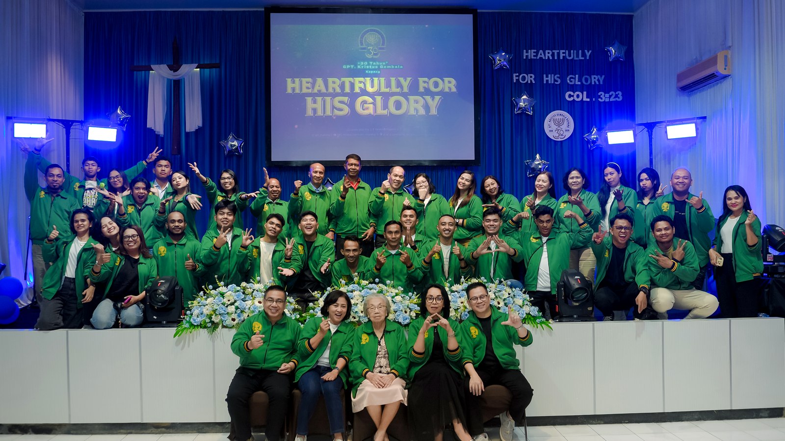Heartfully for His Glory — jemaat dan pelayan Tuhan dalam perayaan 30 tahun.